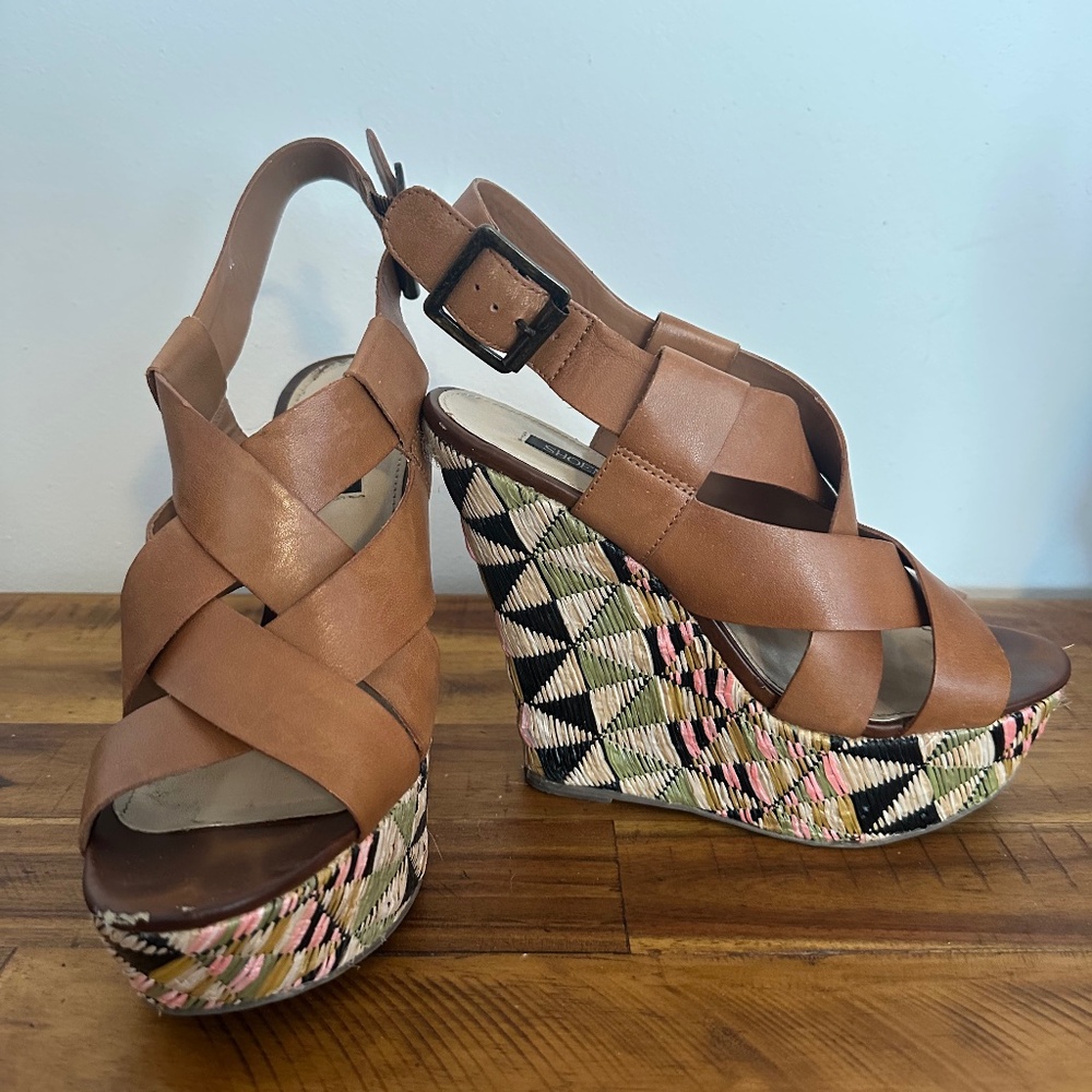Shoemint Wedge Tribal Sandals
